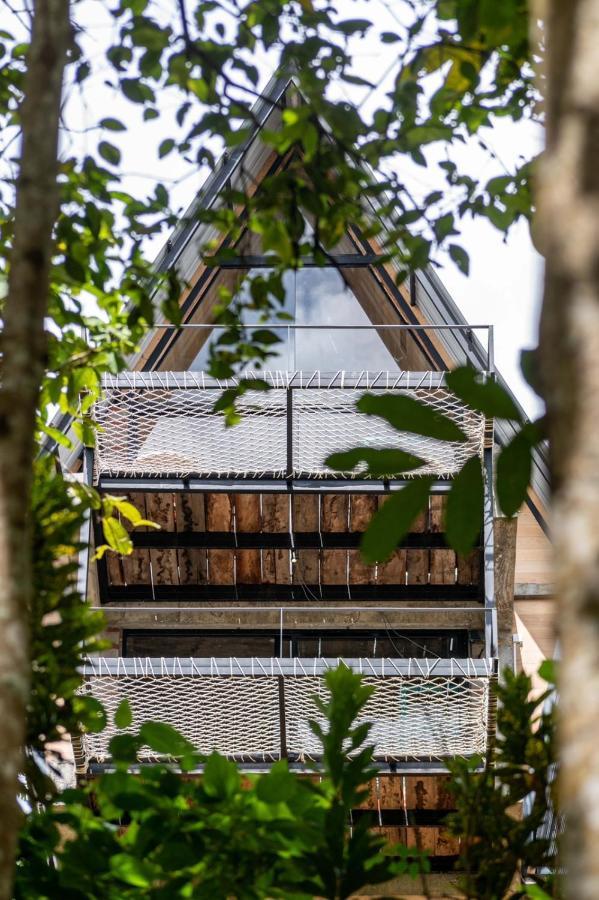 Wild Bee Hostel Елла Екстер'єр фото