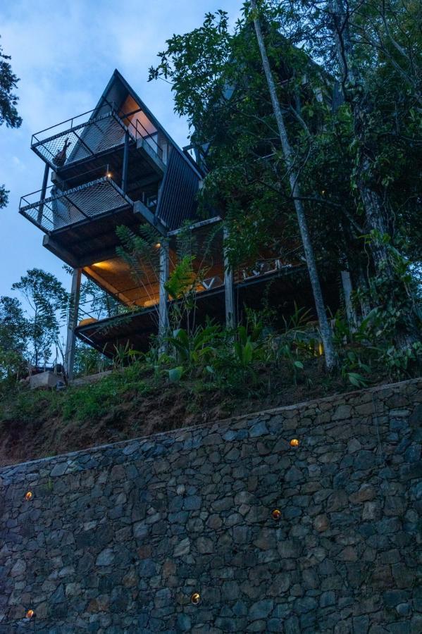 Wild Bee Hostel Елла Екстер'єр фото