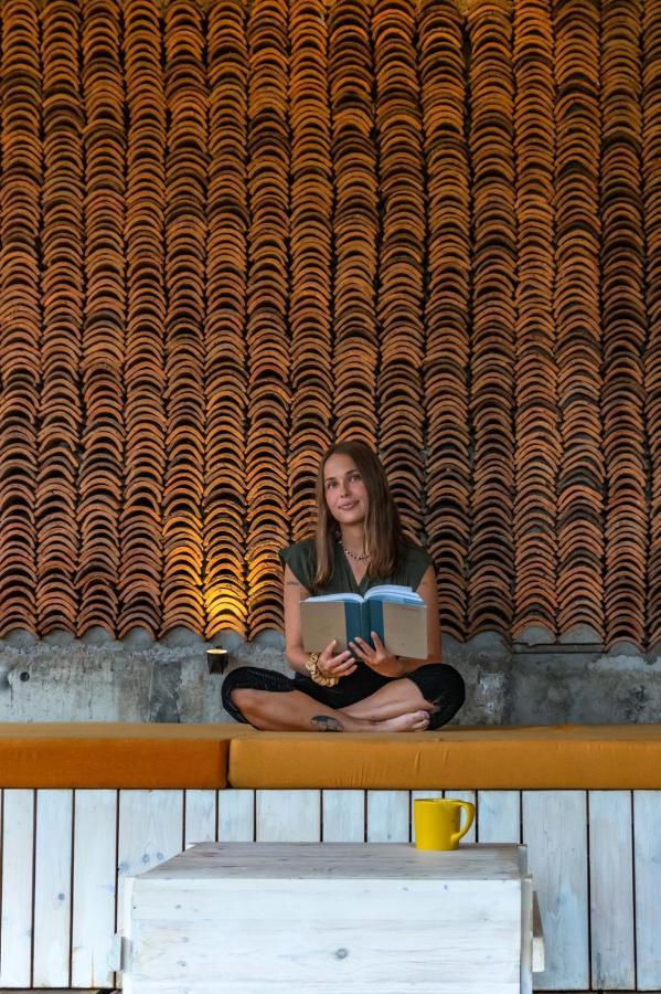 Wild Bee Hostel Елла Екстер'єр фото